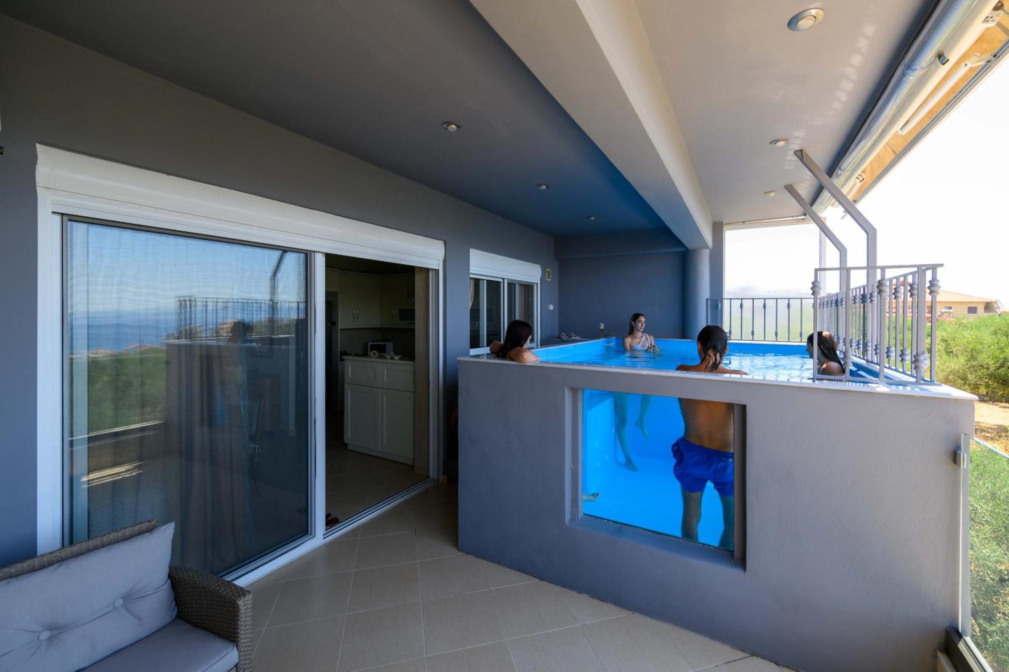 Grand Suites With Private Pools Каламата Экстерьер фото
